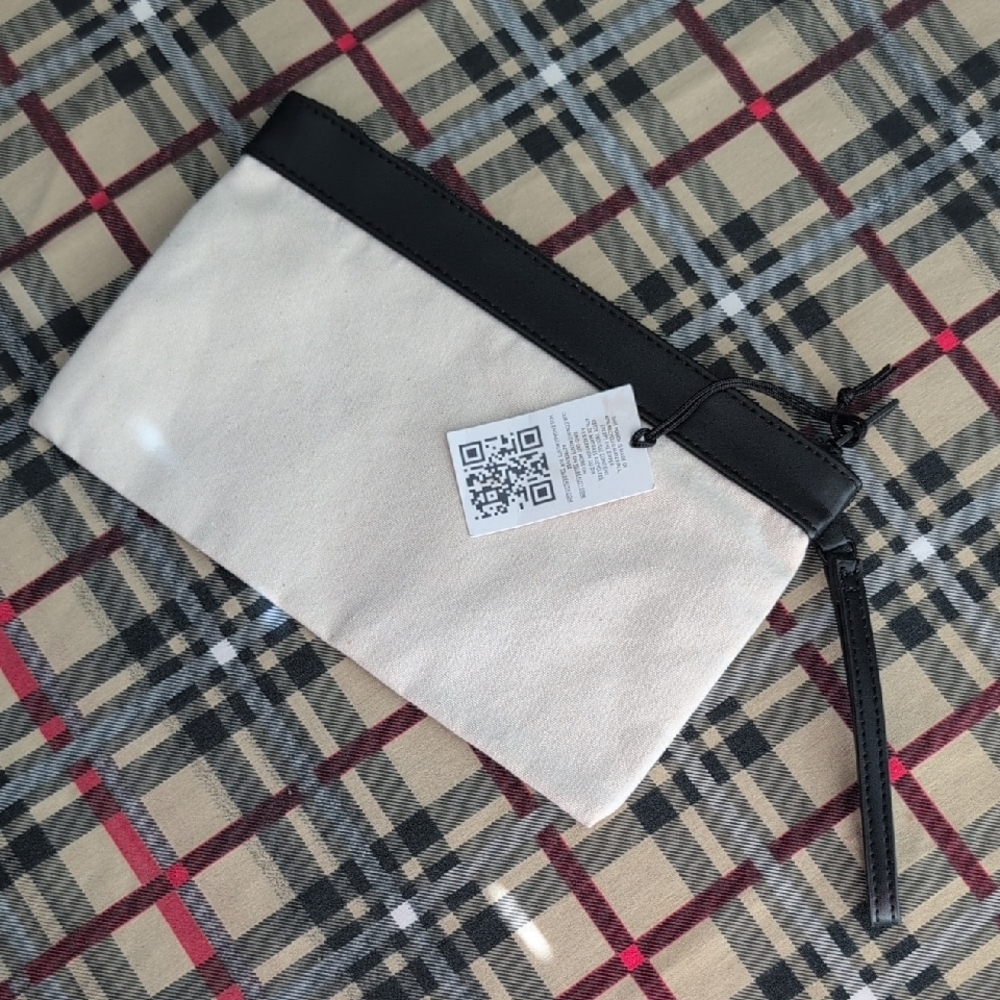 Yves Saint Laurent Beaute Makeup Pouch - Picture 4 of 11